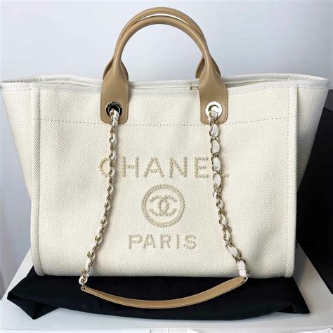 chanel pearl tote bag